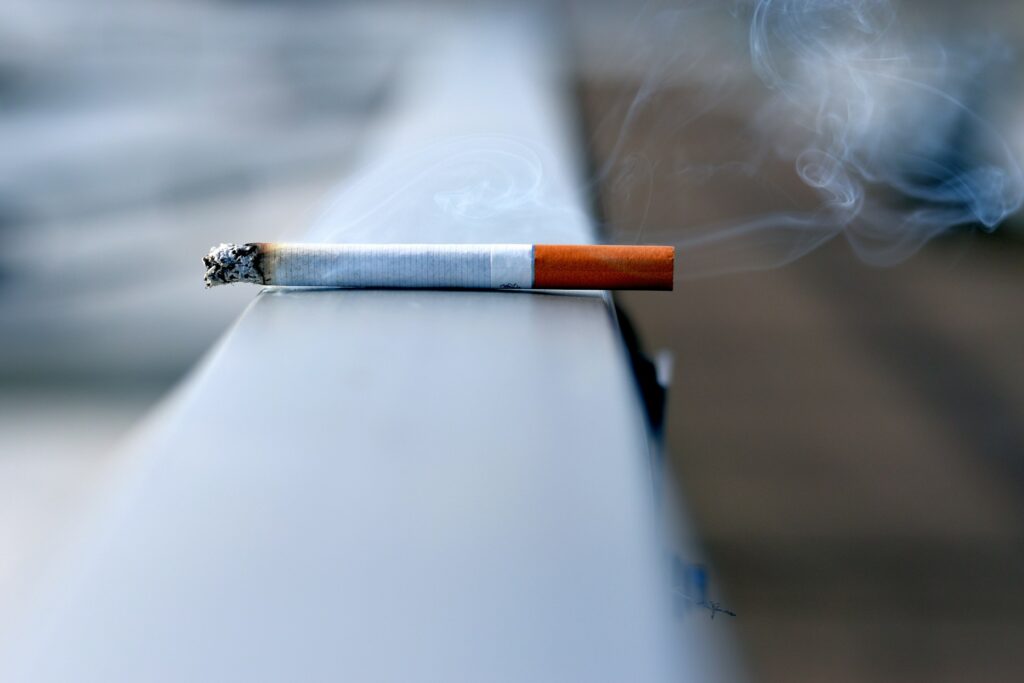 on-the-path-to-quitting-smoking-here-are-the-pros-and-cons-of-popular-methods-body-2